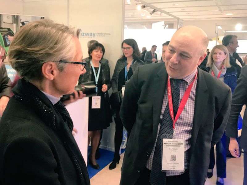 Visite du Salon des Rencontres de la Mobilité intelligente avec la Ministre des Transports