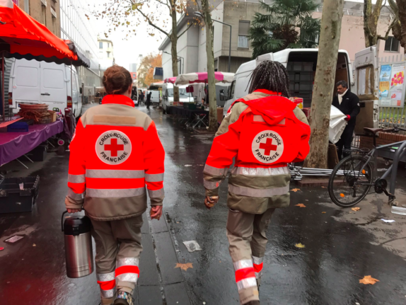 En maraude avec les bénévoles de la Croix-Rouge de Bagneux