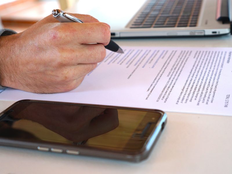 Refus des modifications des contrats d’abonnements téléphoniques : j’interpelle le Gouvernement